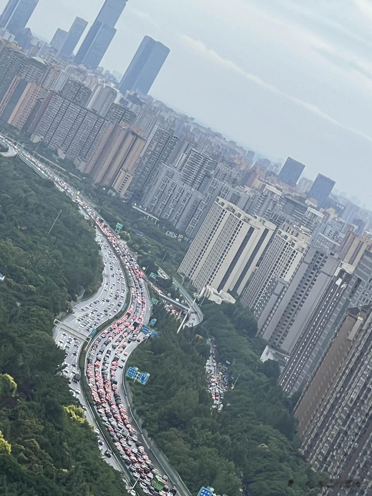 成都三环VS西安三环：超前规划远见与短期妥协的二十年差距

对标同期中西部核心城