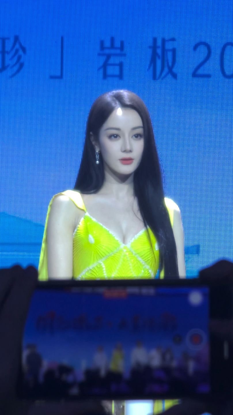 迪丽热巴0603生日快乐 dlrb 今天星期巴 dlrb 迪丽热巴用百分制来计算
