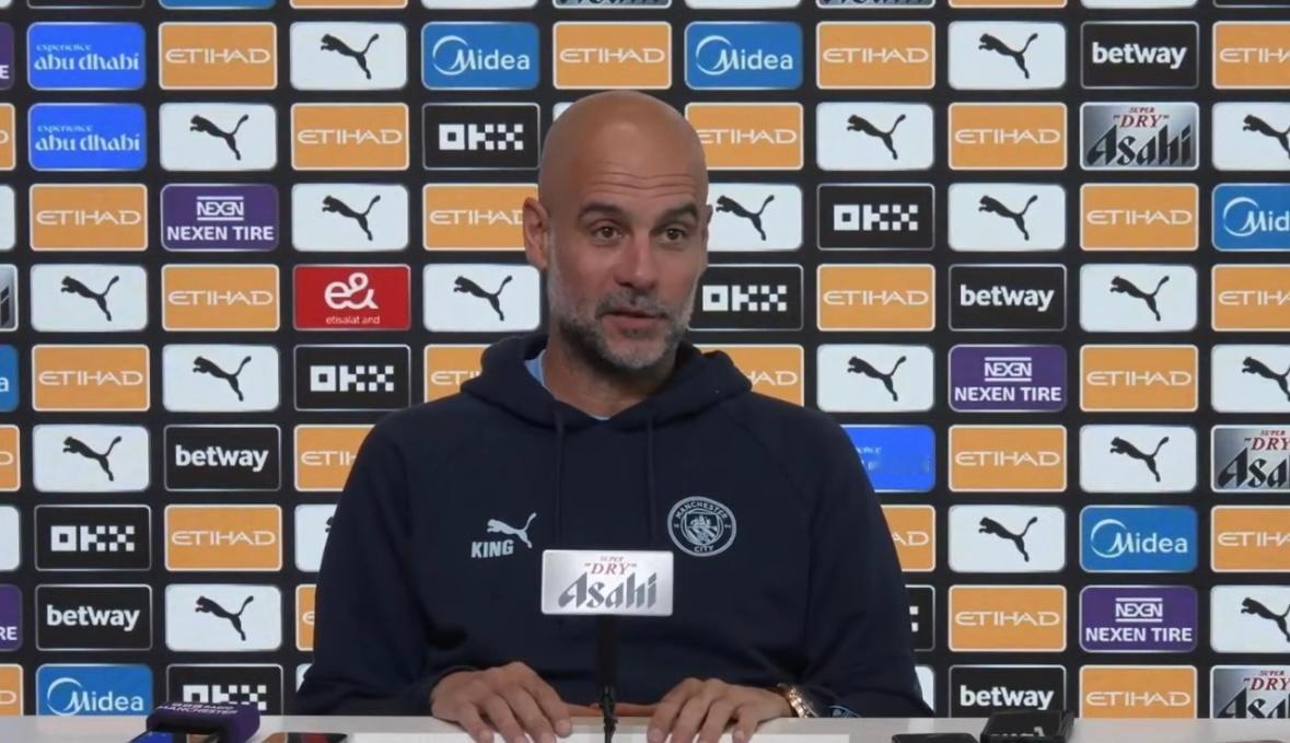 瓜真的没有戴戒指了，看来手续办完了