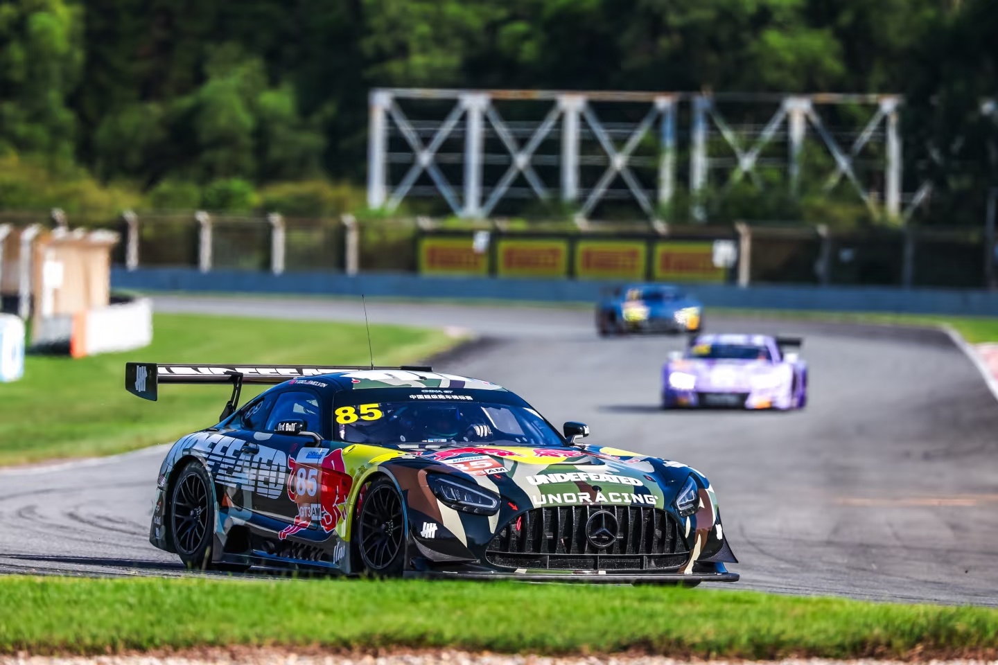这两张绝对是博王一博85racing王一博赛道平安