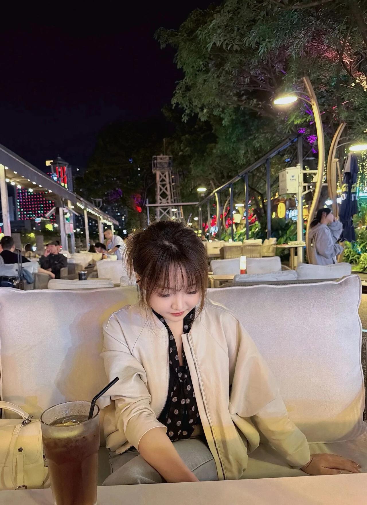 最近有点想结婚了太可怕了我要喝点酒打消这个念头