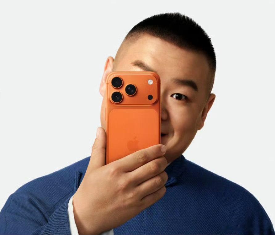 今年iPhone隐私广告又来了，还是熟悉的小岳岳～ 