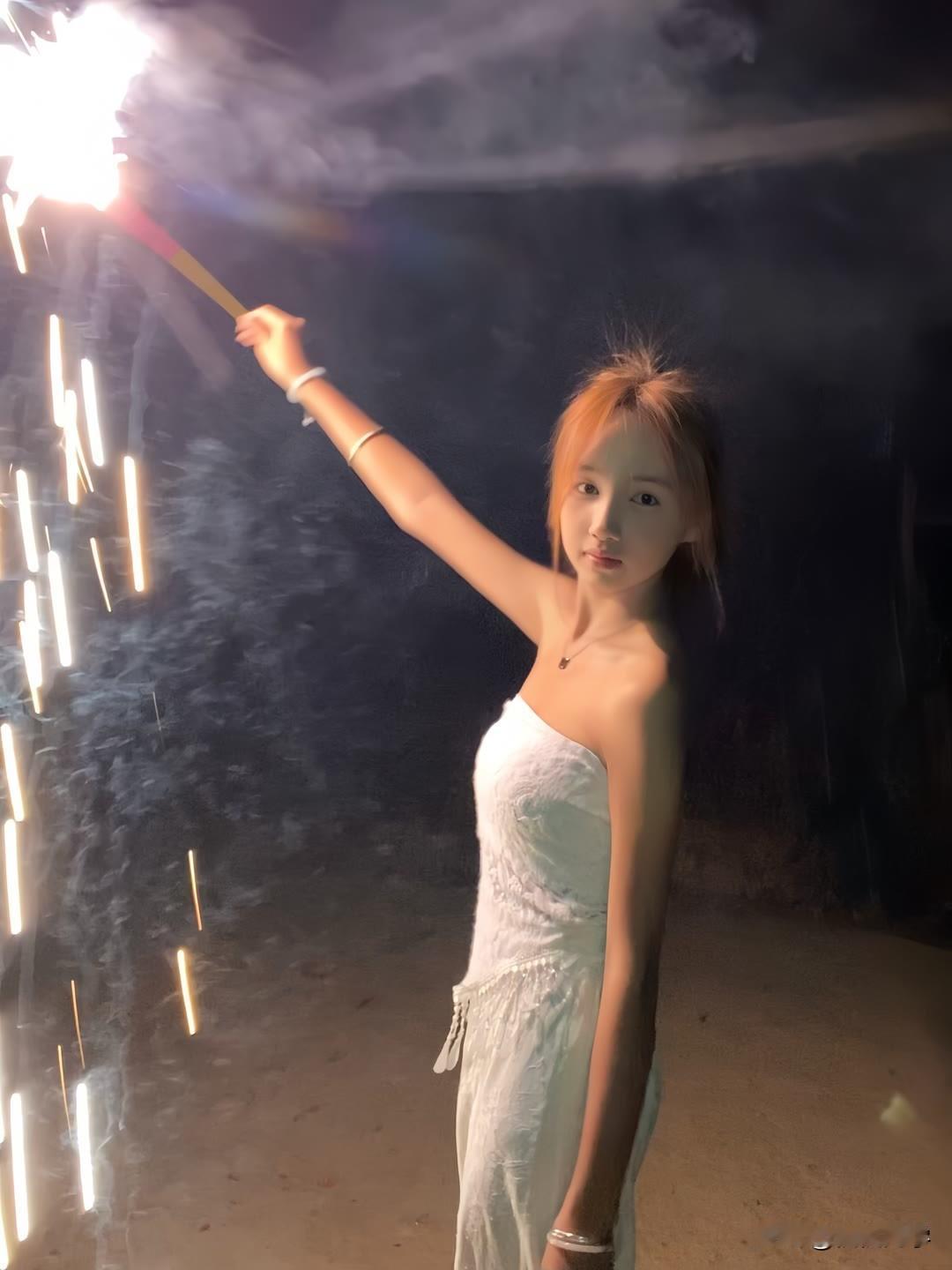 夜色如墨，灯火阑珊，总能勾起心底的万千思绪。就像武警吉林支队执勤一中队的战士们，