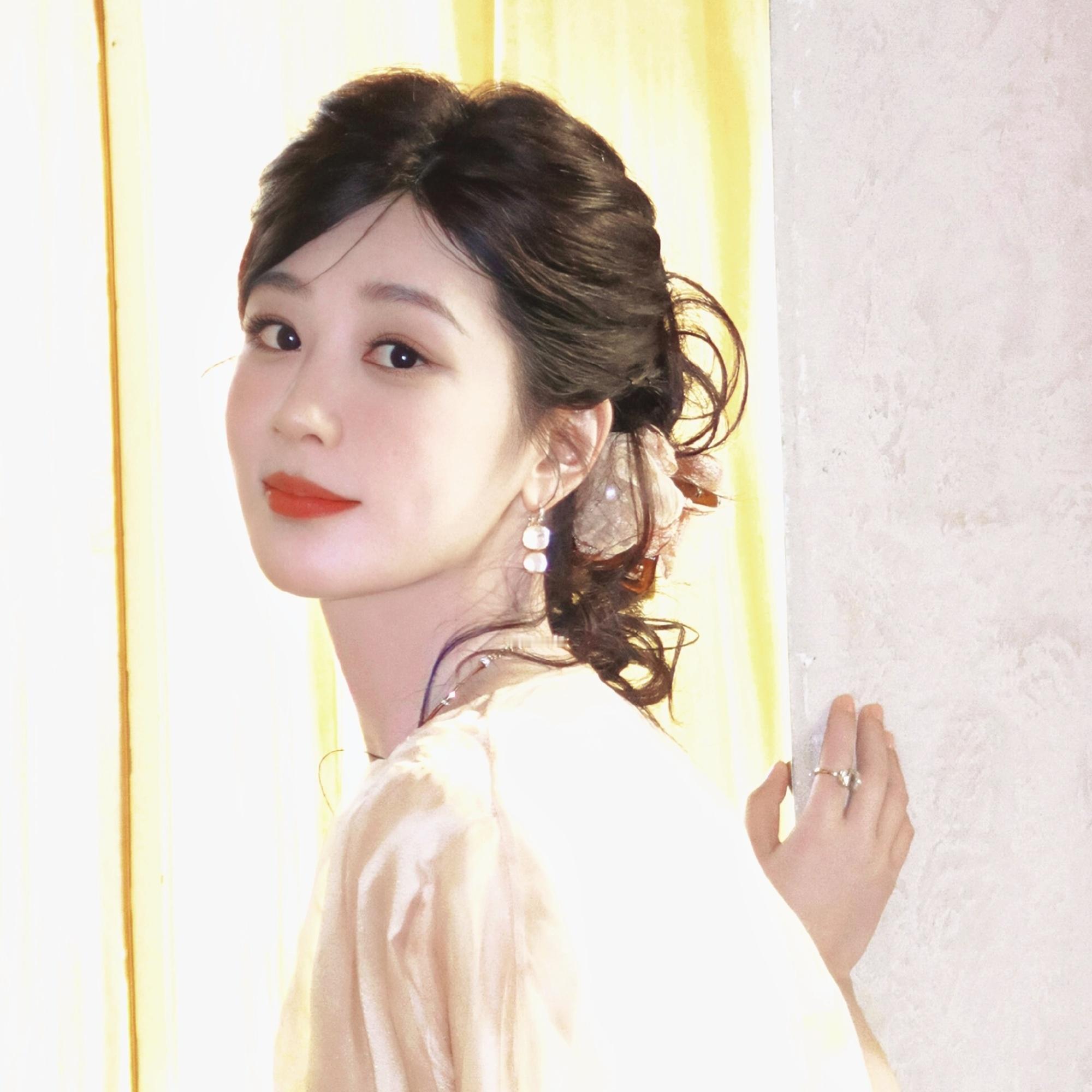 杨紫杨紫玉兰花开君再来  yz杨紫董竹君自从你来过，就再也无法忘记你，我爱你