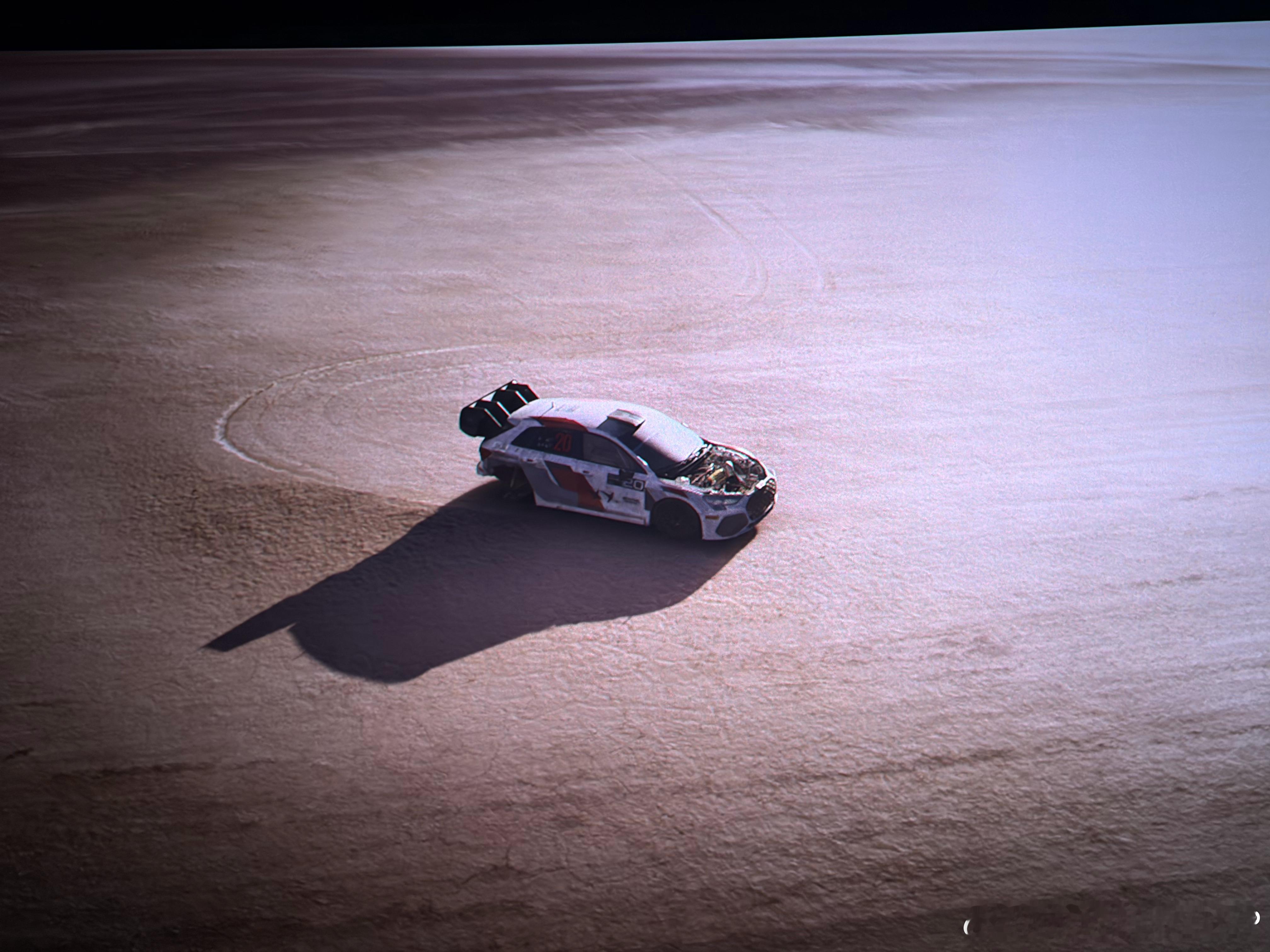 飞驰人生3 一多小时全是赛车这次的节奏非常紧！感觉没演完，没有彩蛋！ 