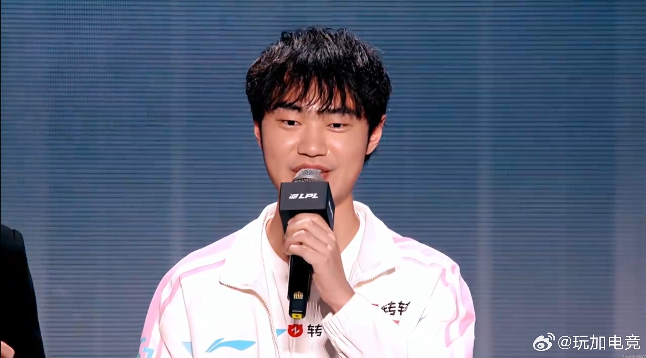Knight收获个人第五个FMVP。赛后采访中，谈及与前几次的区别，Knight
