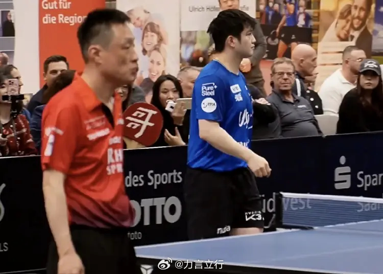 德甲联赛，樊振东一单独拿2分，但萨尔布吕肯依然2比3失利富尔达马伯策尔，对手孟庆