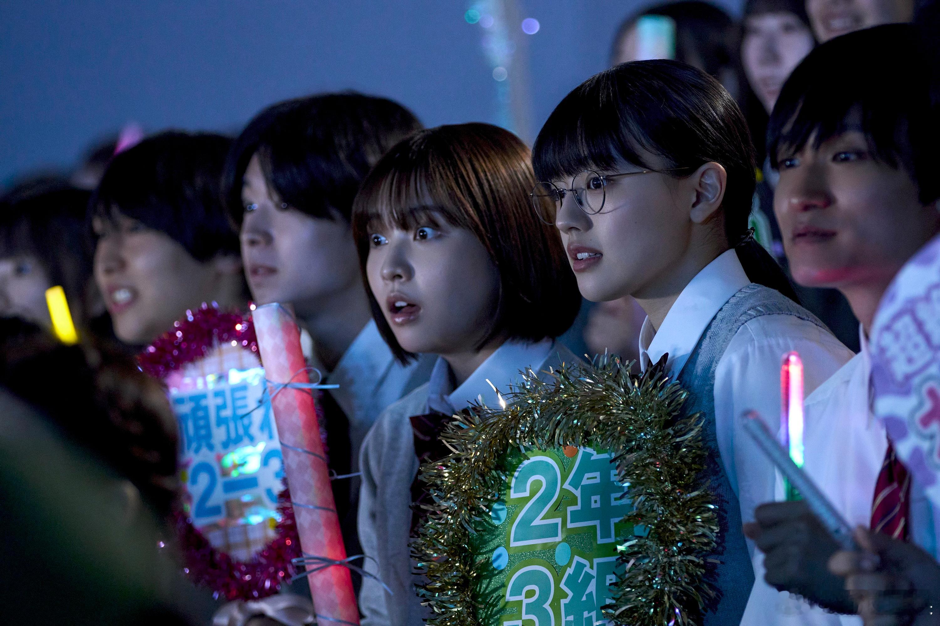 海外影视速递高桥恭平主演、高桥光岩濑洋志 共演的电影《山口君并不坏》公开剧照，将