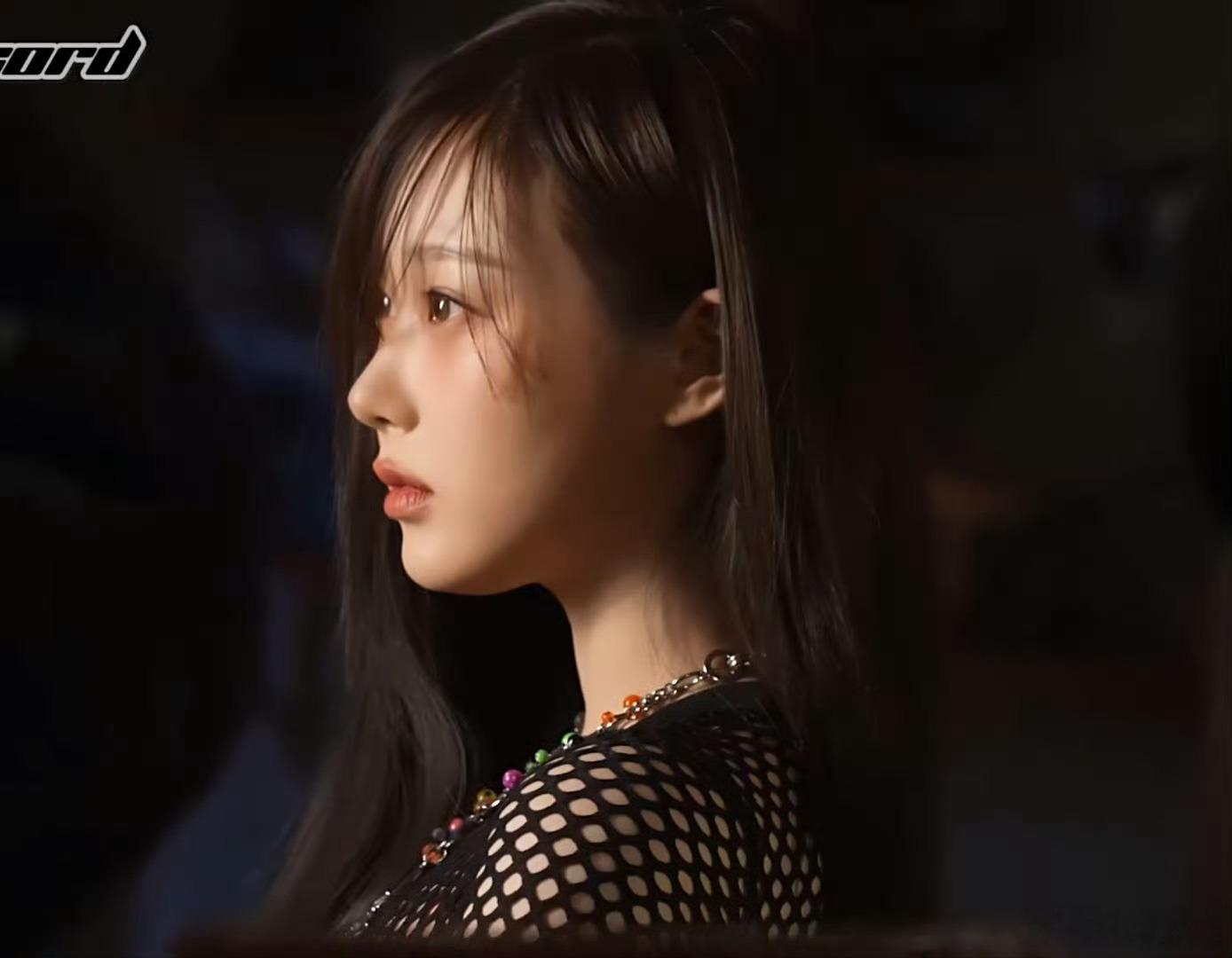 吉赛尔令人羡慕的侧脸 