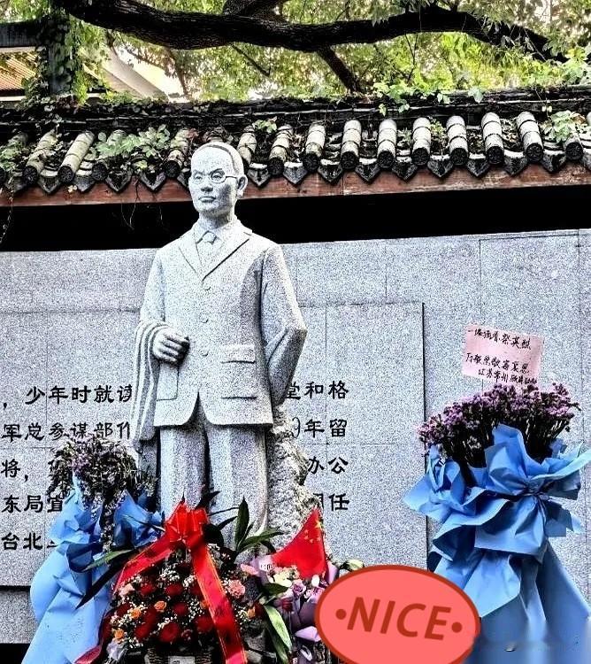 最狠的不是判吴石死刑。
最狠的是，老蒋说要杀吴石，审判长们吓得不敢判死刑。

老