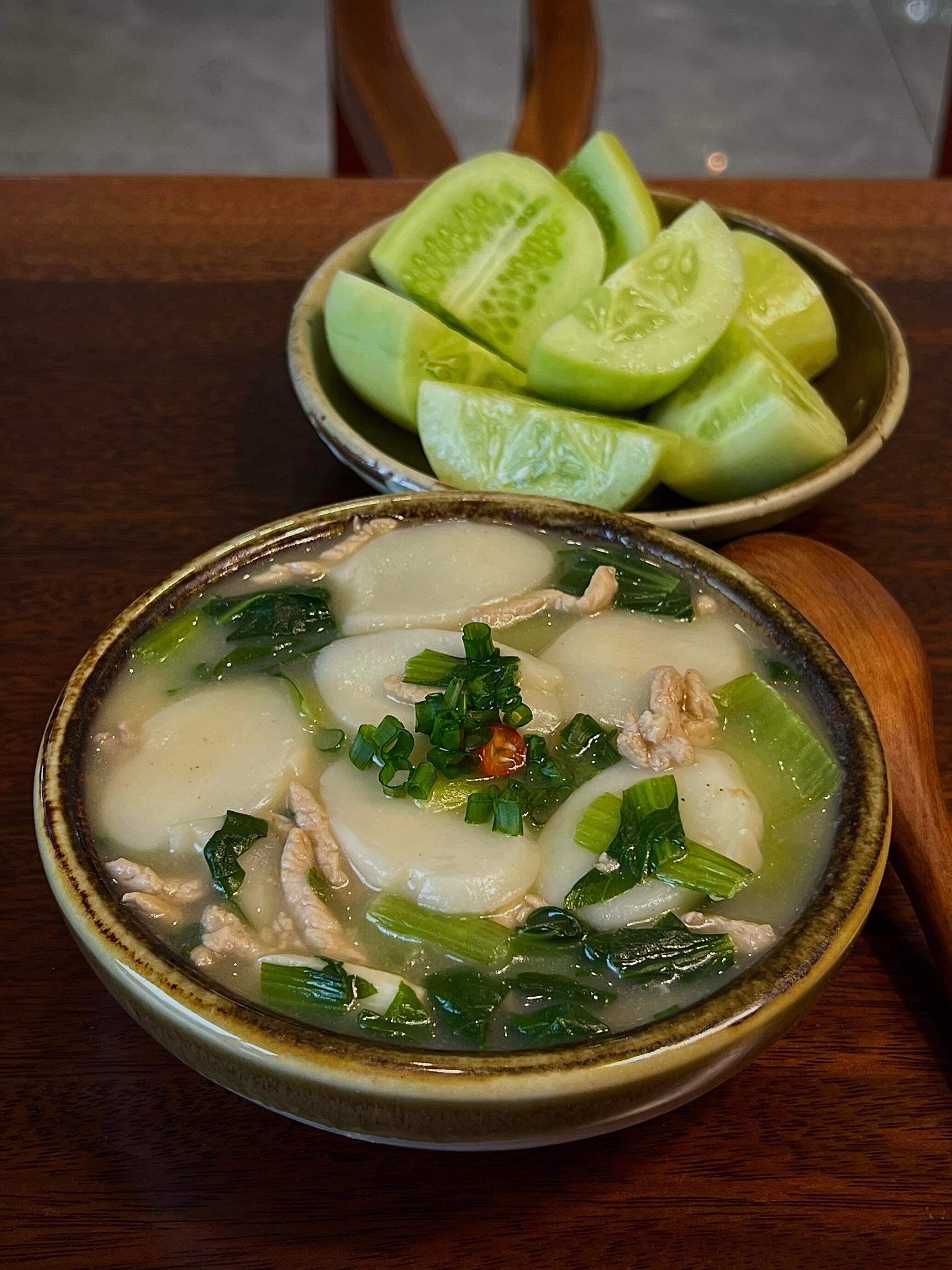 年糕汤+青枣黄瓜🥒 