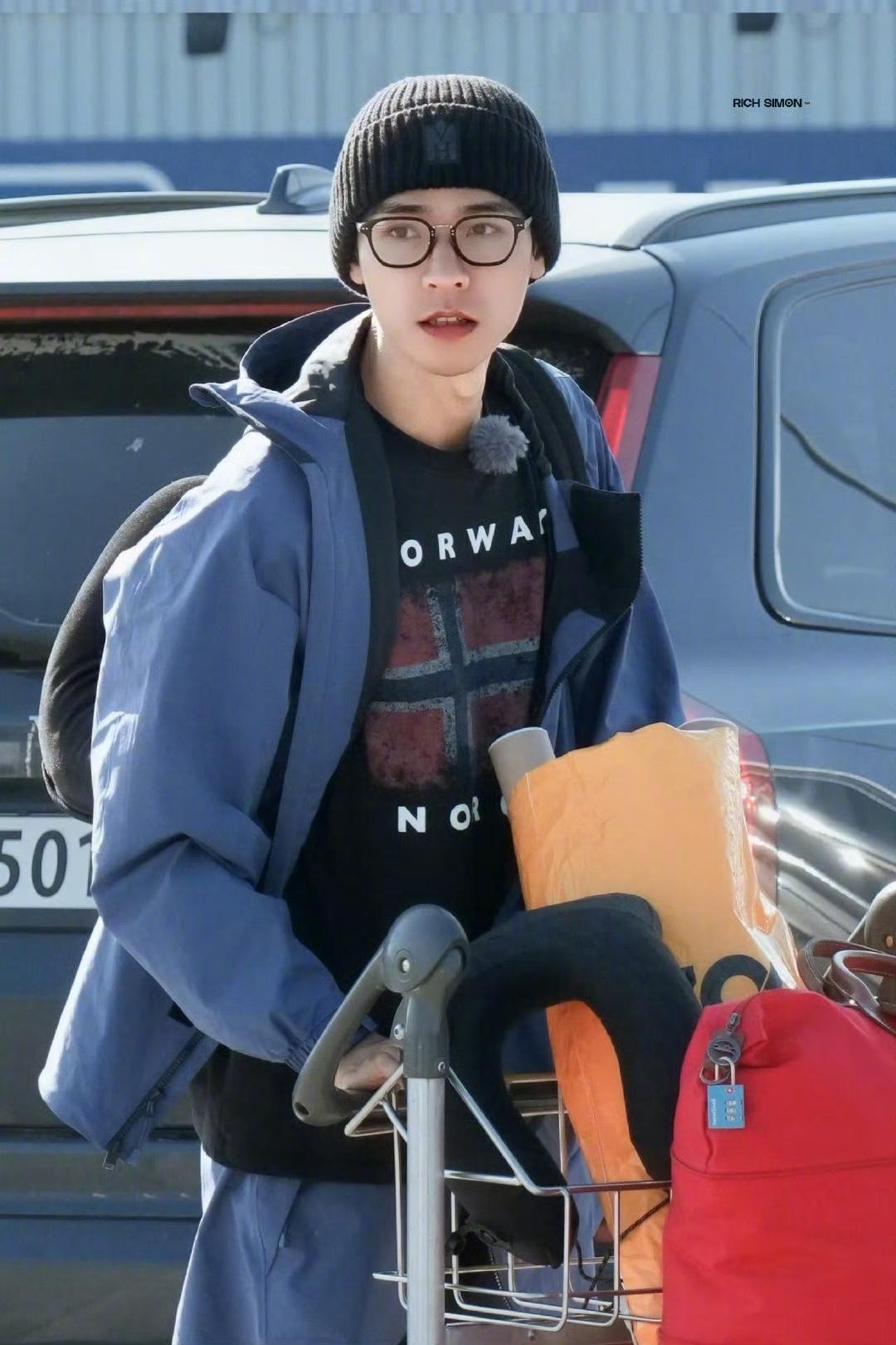 那英：你的梦想是什么

龚俊：我的梦想是你为我转身

那英：这一期播出去  得多