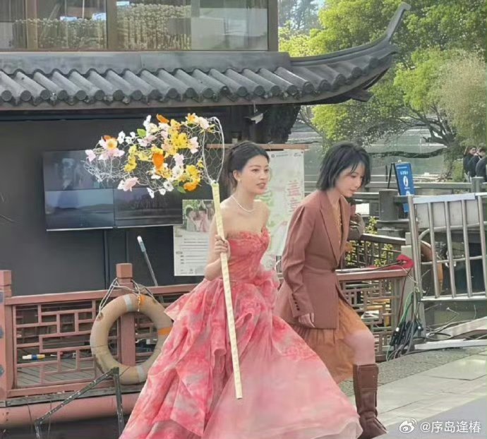 老天奶，32岁孙怡现实中太惊艳，像个小姑娘一样好可爱！ ​​​