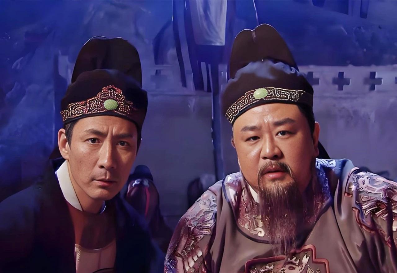 你对《神探狄仁杰》有什么看法?特别喜欢的一部电视剧，《神探狄仁杰》一共有四部，每
