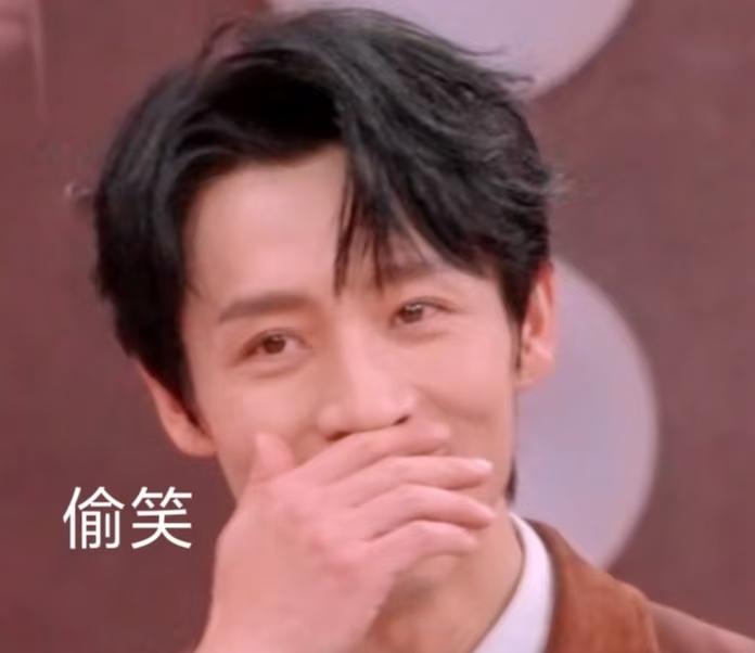 你发现了没？魏晨好像被央视“承包”了！从新年的“马到成功”开始，到网络春晚的《炫