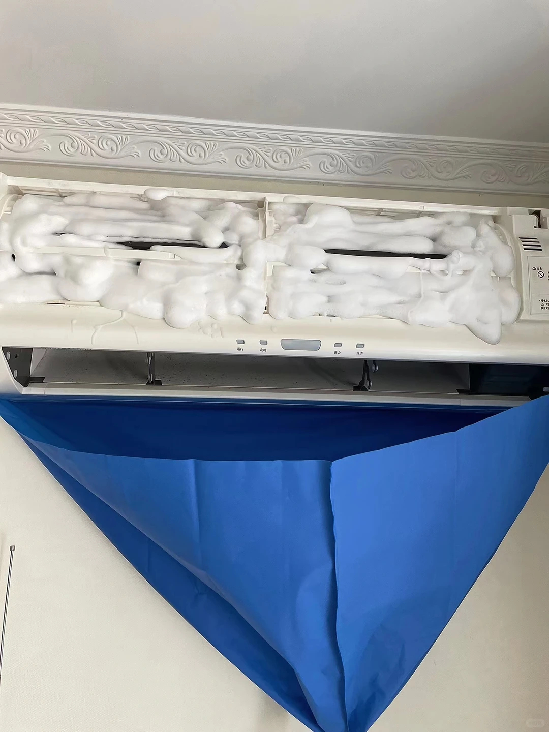 空调多久洗一次最合适数码闲聊站  空调放俩月不用，一开就有霉味，之前还以为是坏了