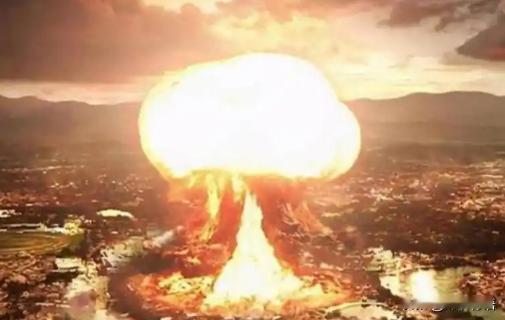 日本专家：投降不是因为美国的原子弹，而是因为苏联发的1个公告。所有人都以为，当年