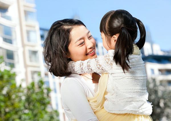 热点感悟快讯｜母亲成长力刷屏：妈妈的进步，才是家庭最好的风水
 
近日，一篇聚焦