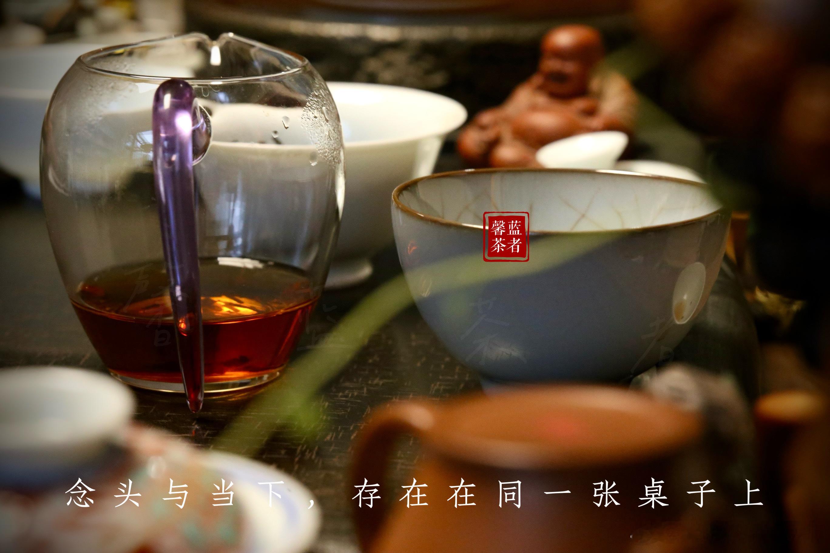 出汤的时间今日份饮茶时所思。经常有小伙伴问豆儿出汤时间。茶汤泡的好，就是到点儿要