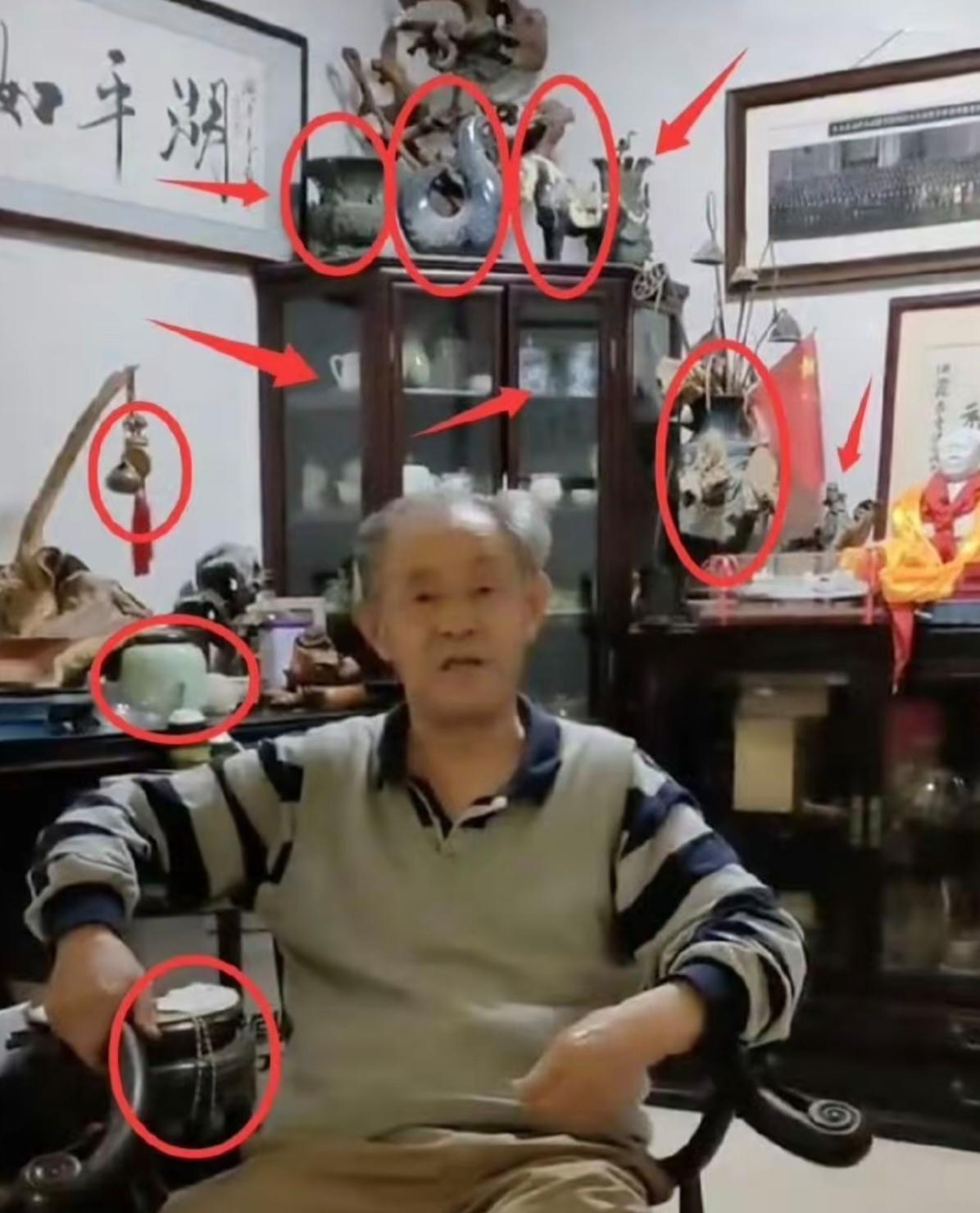 有网友预测说徐湖平有可能会以死平息南博之乱，想搞个死无对证？那是不可能的！

南