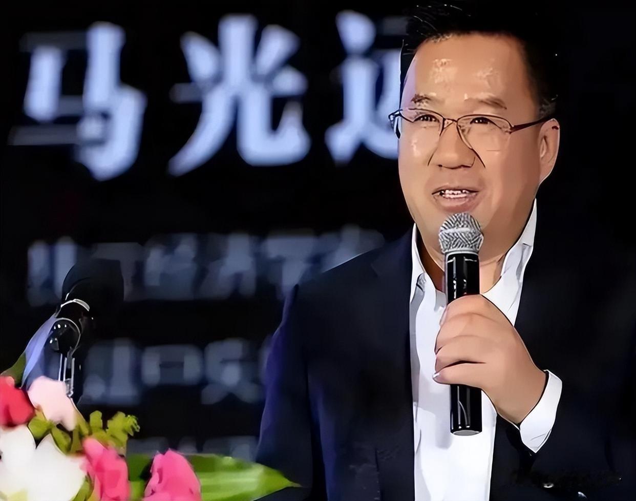 居民贷款四年暴跌超94%！马光远点透内需疲软的根子在哪
 
很多人纳闷，国内消费