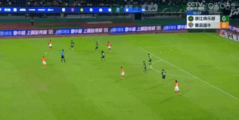 这轮解说了一场好看的中超，来看这三个进球，一个比一个精彩我以为萨里奇挑传已经很销