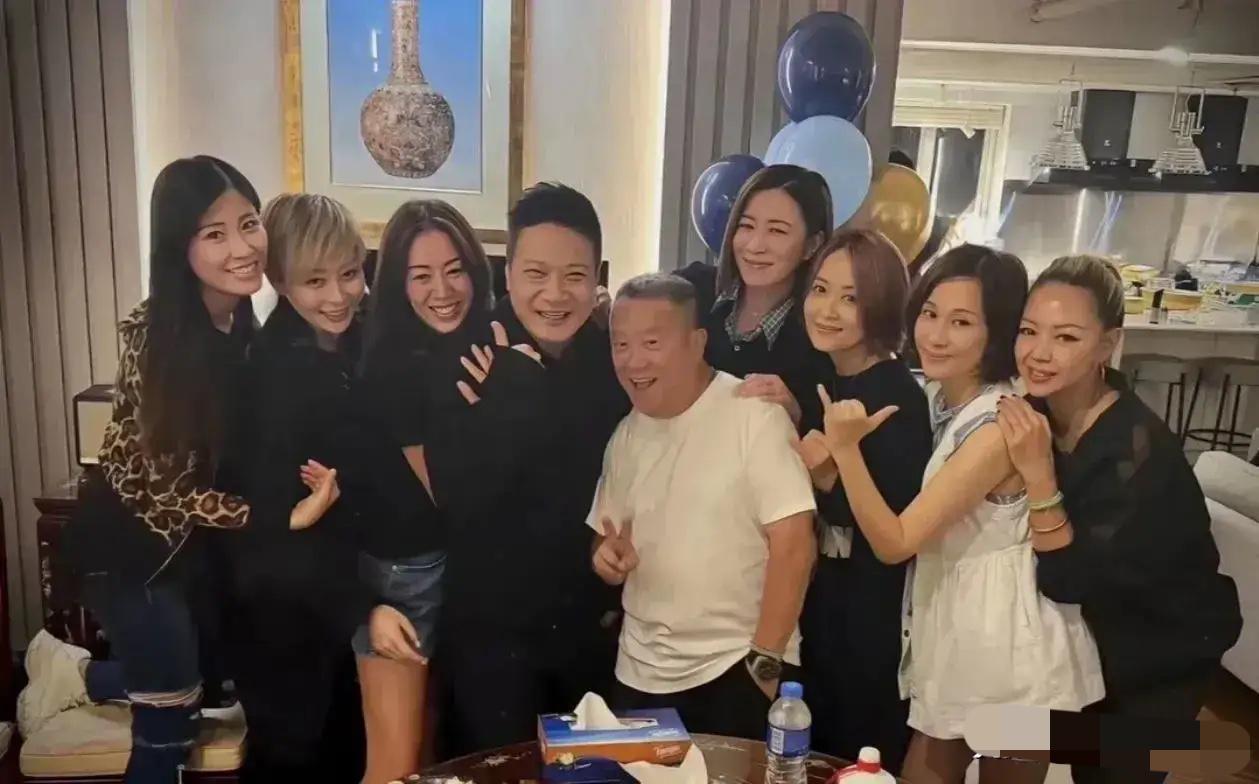 曾志伟的人缘真好