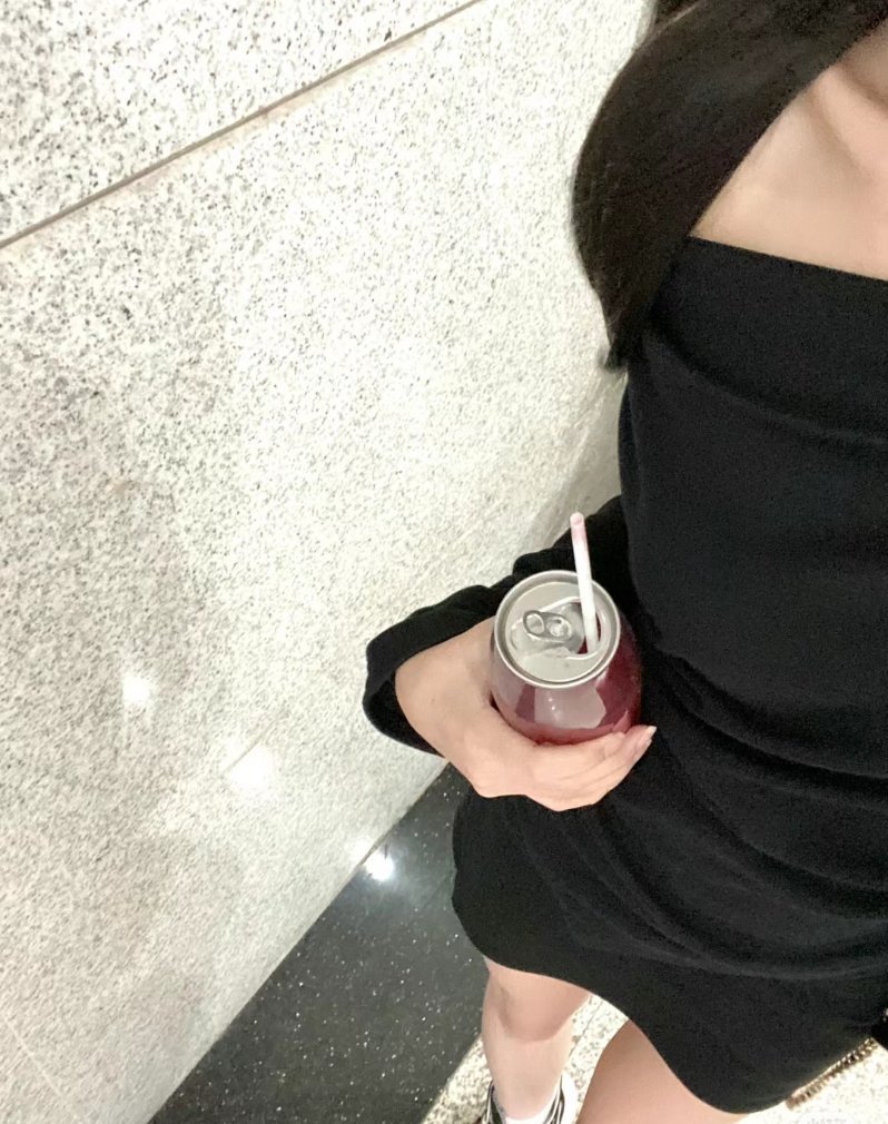 对讨厌的人最好的反击是保持微笑 内心强大 光芒四射 他们最不喜欢看到这样的你 .