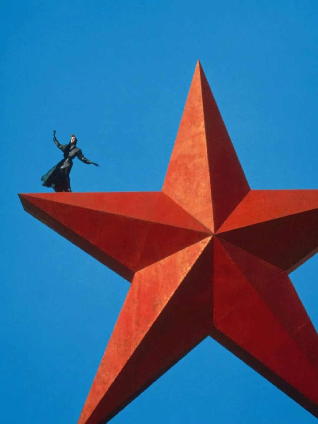 1980s， Thierry Mugler时装摄影组照， 莫斯科-伏尔加格勒