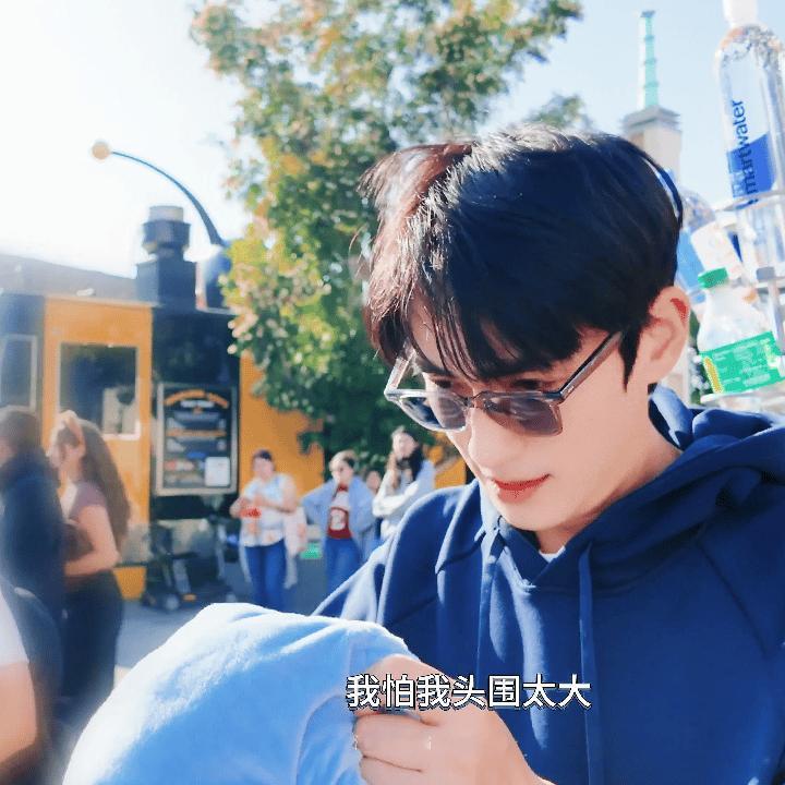 空枪电影《空枪》因朱一龙独挑大梁的“单核大男主”定位，一宣发就引爆了全网热议。《