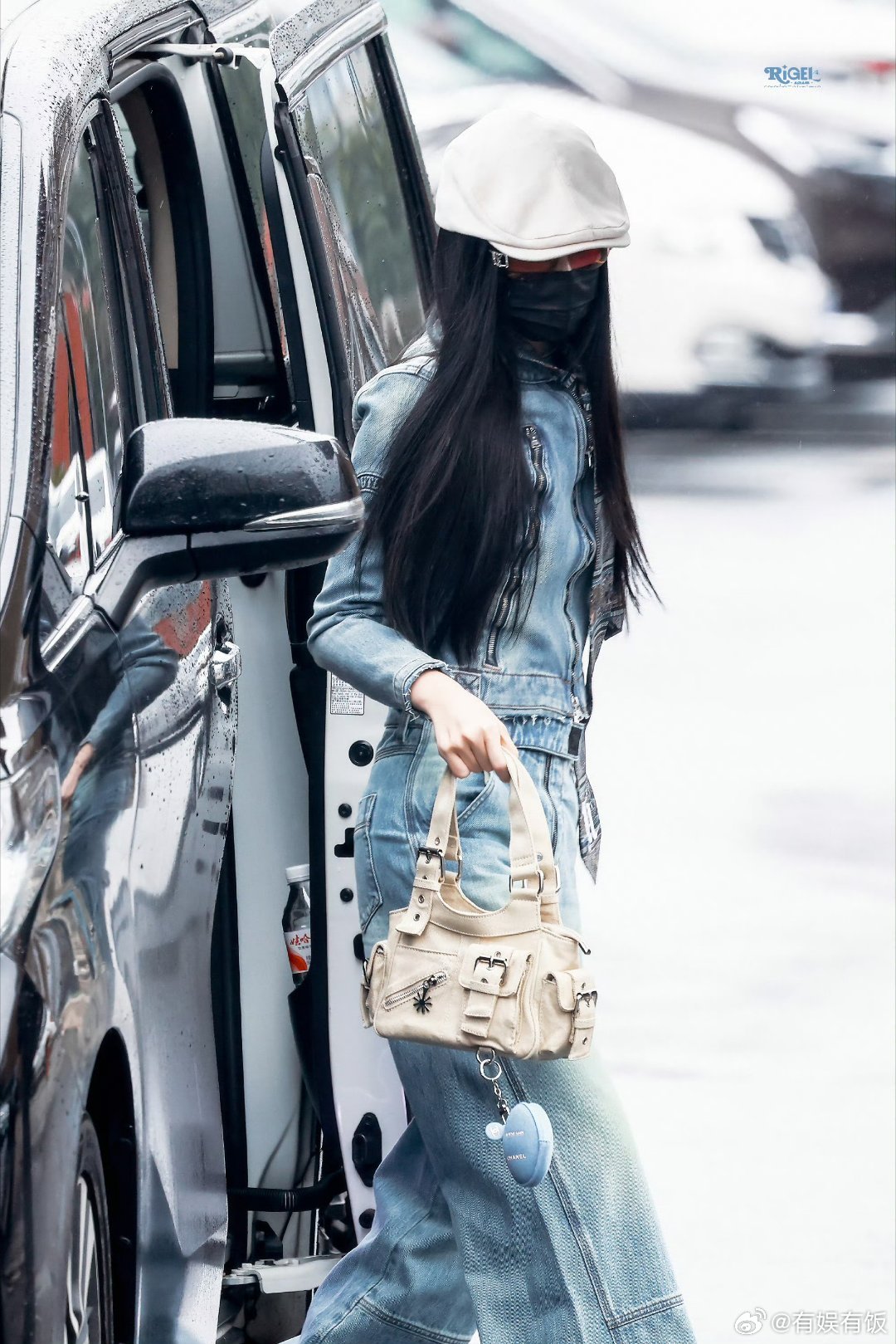 虞书欣甜酷学姐虞书欣千禧牛仔装虞书欣千禧牛仔装，好美，