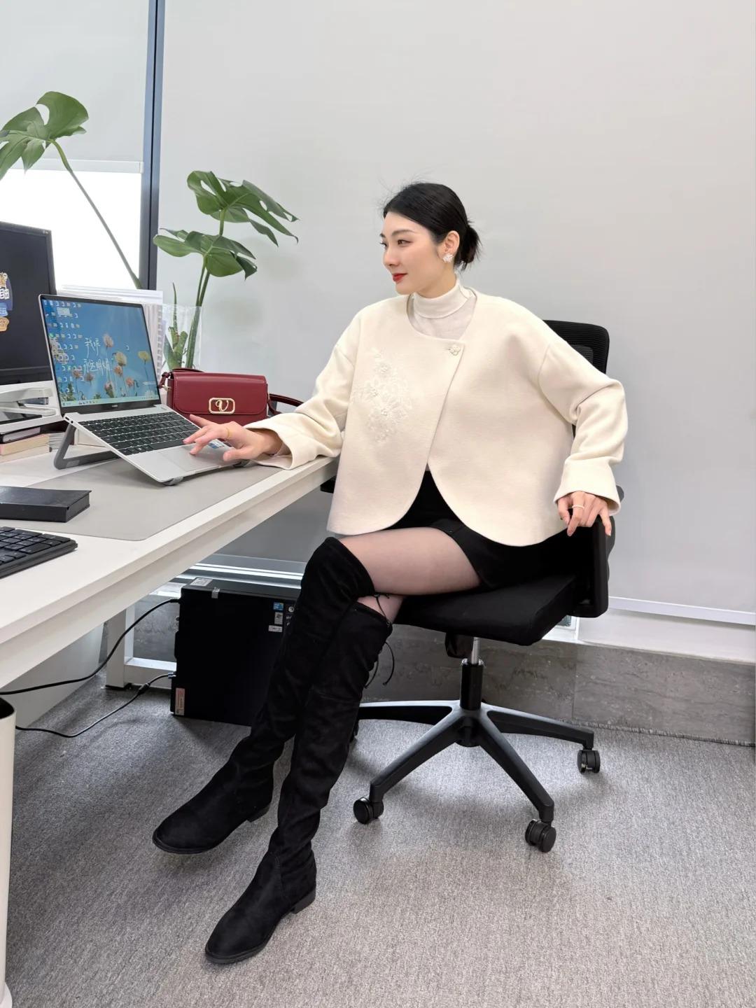 领导的新一周穿搭，被新中式狠狠拿捏！不得不说，新中式自带的温婉与气场，太适配职场