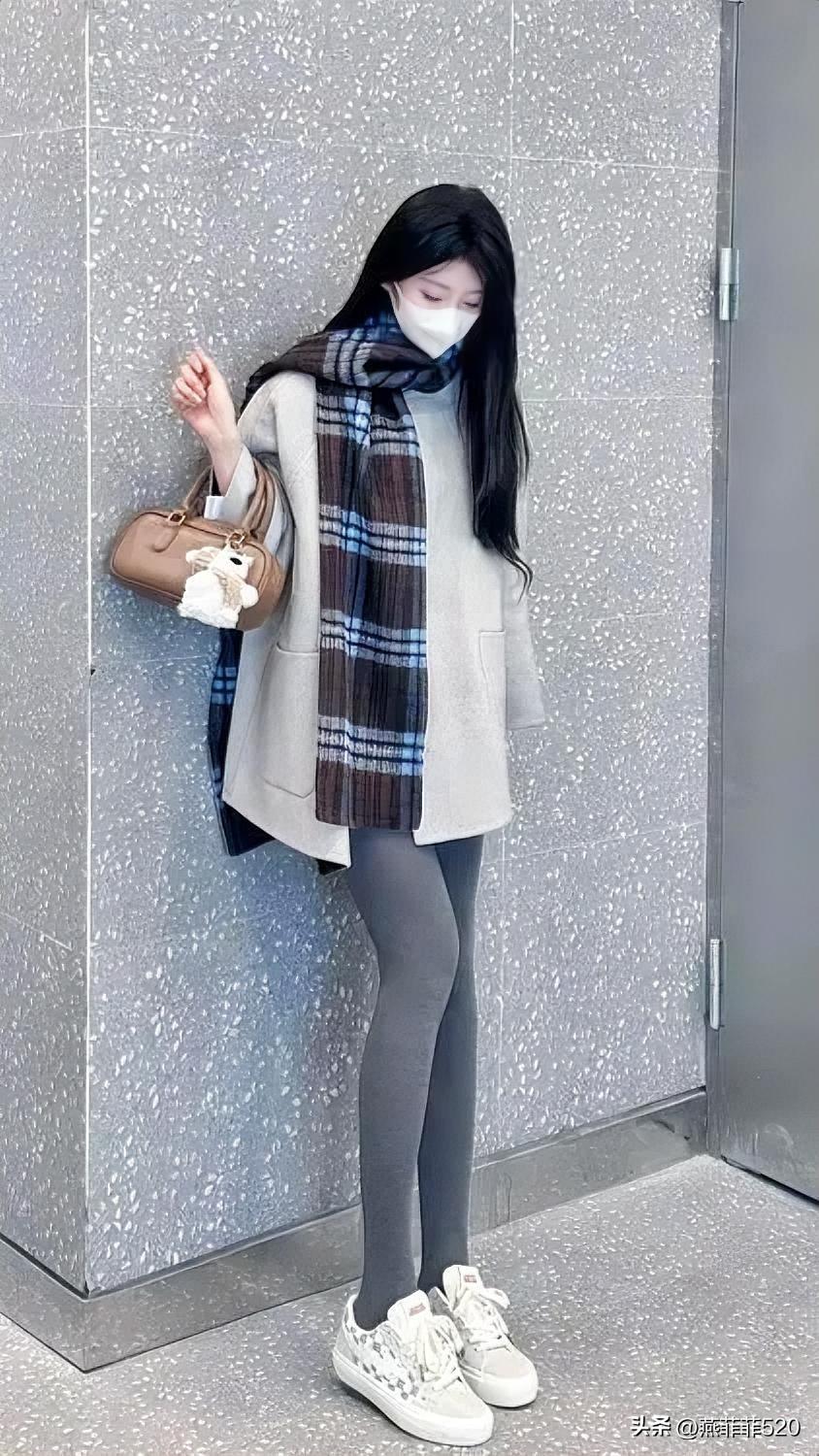 周一通勤记

春雨连绵，周一天气阴冷，
被窝太暖，起不来真的很愁。

好不容易爬