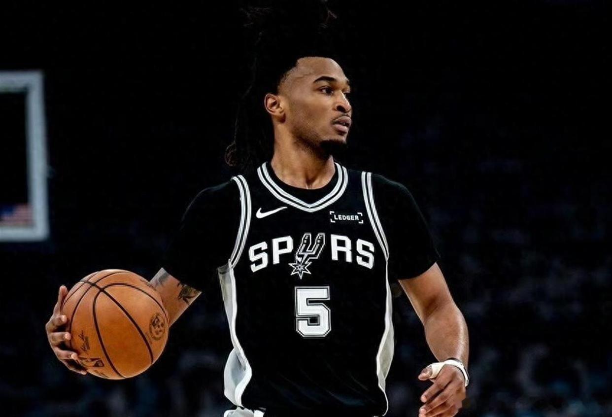 《西决2-3！马刺命悬一线，卫冕冠军拼下天王山，总决赛近在咫尺》在NBA季后赛历