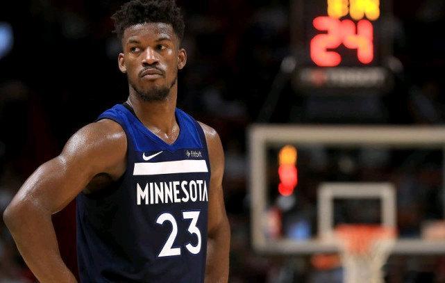 NBA常规赛，勇士三分球52投23中，最终以136-116大胜黄蜂，取得了过去1