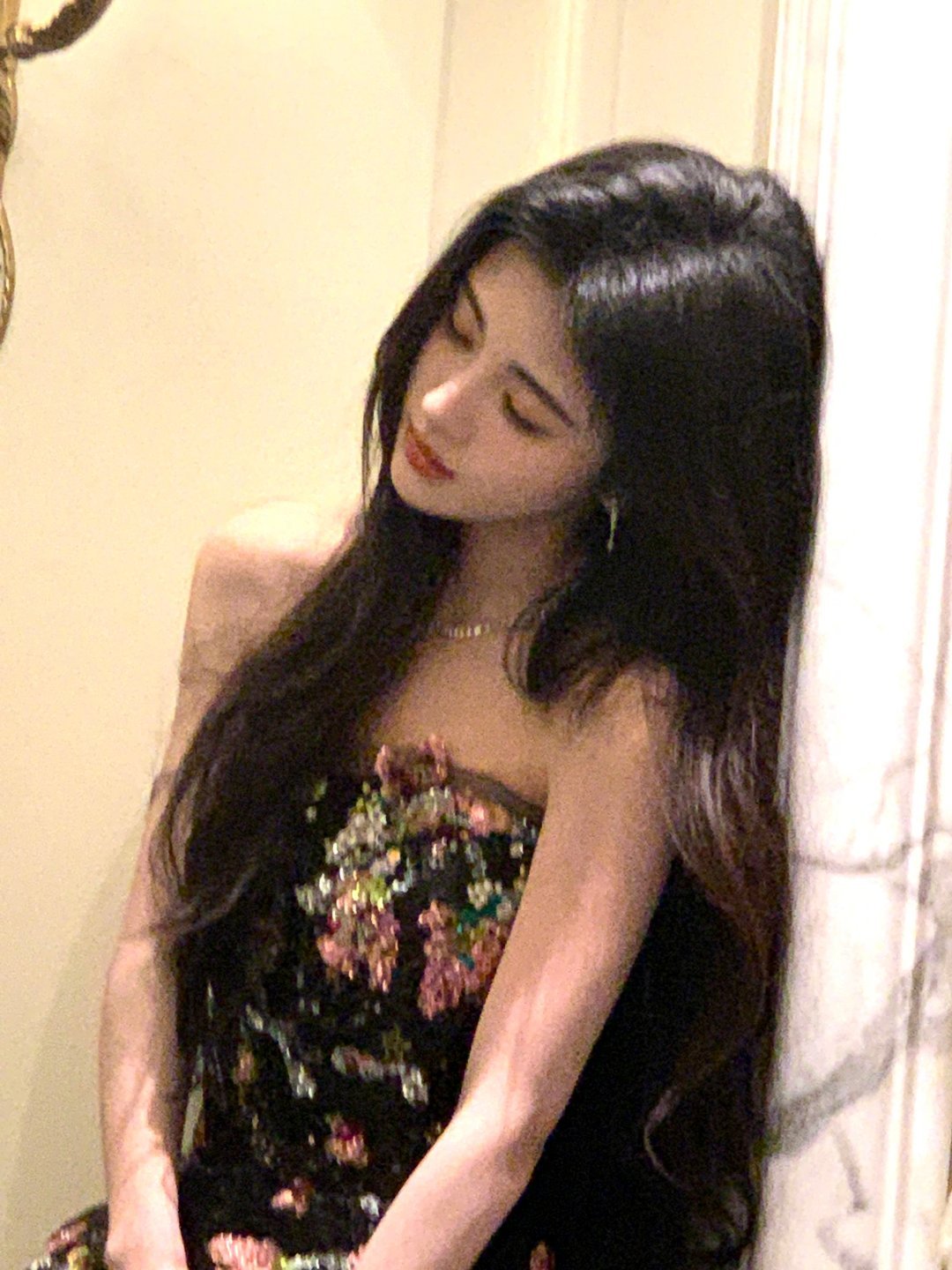 鞠婧祎 jjy鞠婧祎阿黛 "我的月亮永悬不落,我的向日葵永远向阳而开,我的爱意至