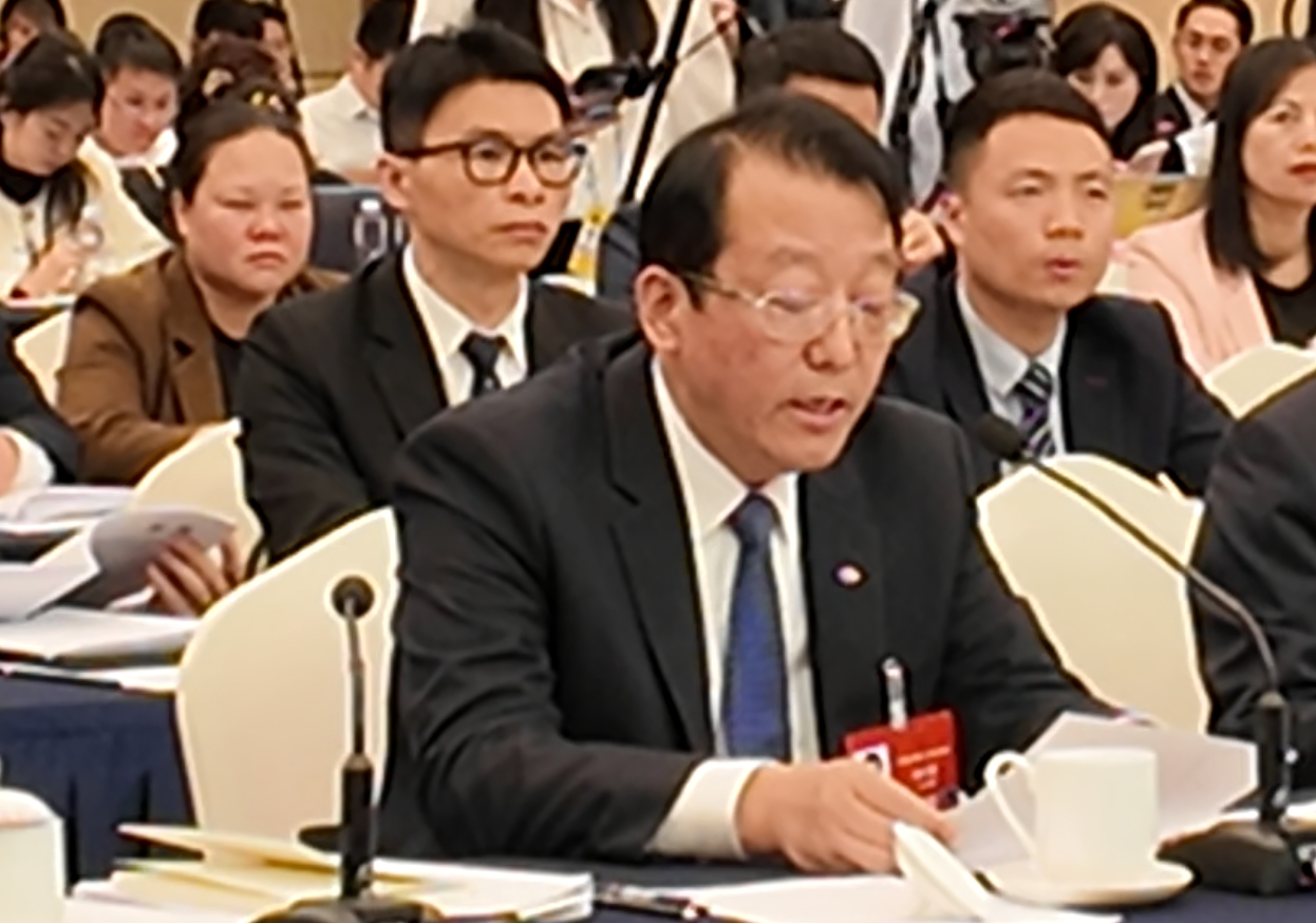 全国人大代表、广汽集团董事长冯兴亚：建议将广东、广州打造为先行先试样板，让自动驾驶“跑”起来