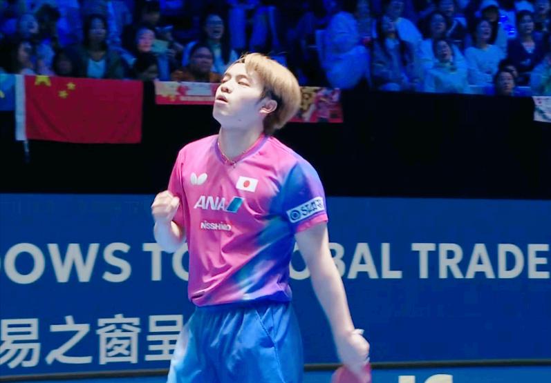 遗憾！陈俊松被宇田3:0零封！
两人都是北京大满贯的黑马，
这次两人相遇，
我们