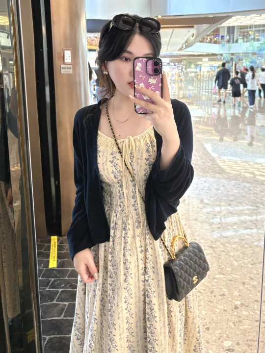 可以青花连衣裙穿出门啦～