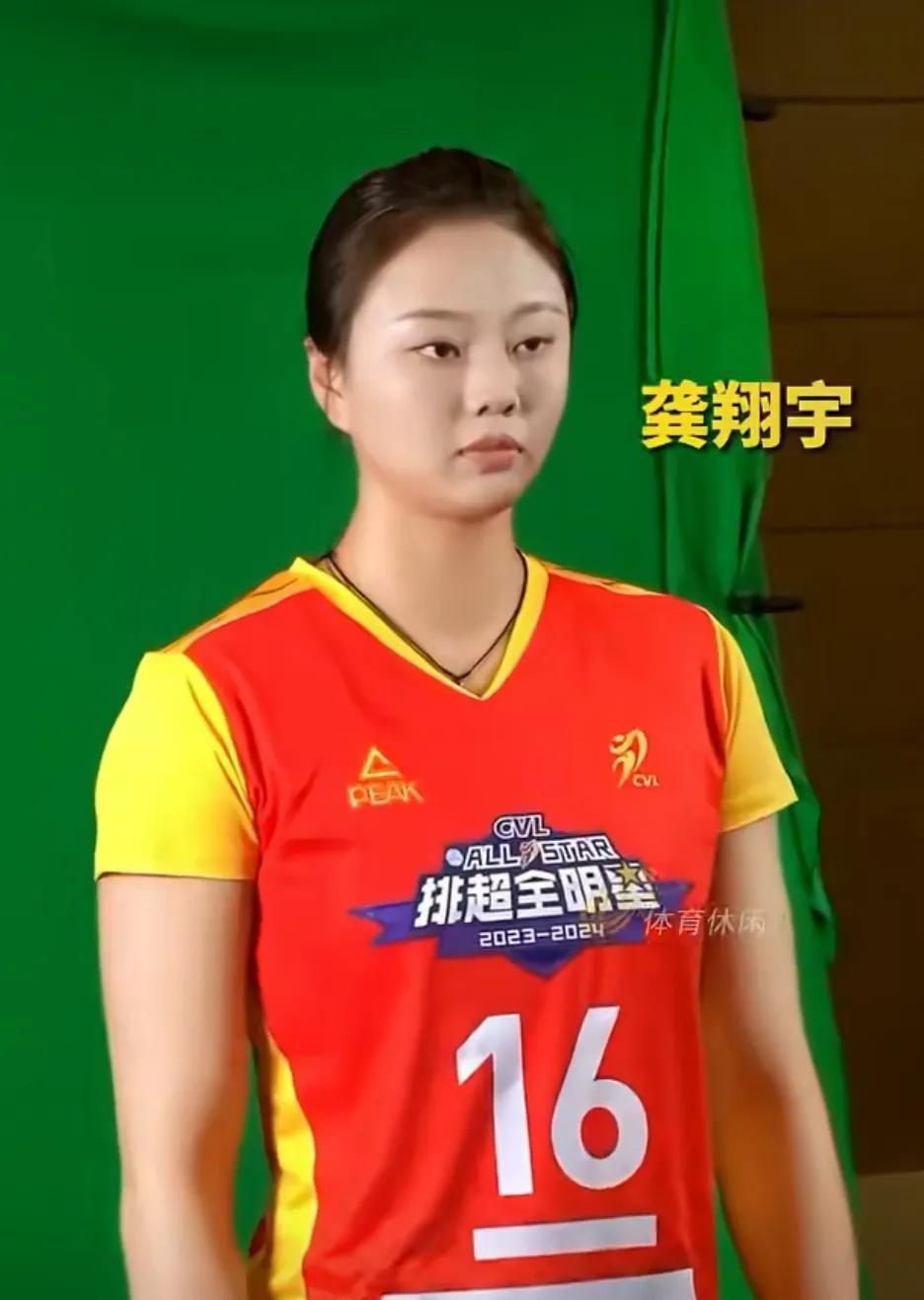 [玫瑰]女排全明星定妆照出炉～
女排姑娘化上妆后真是好漂亮啊！[送自己一朵花]

