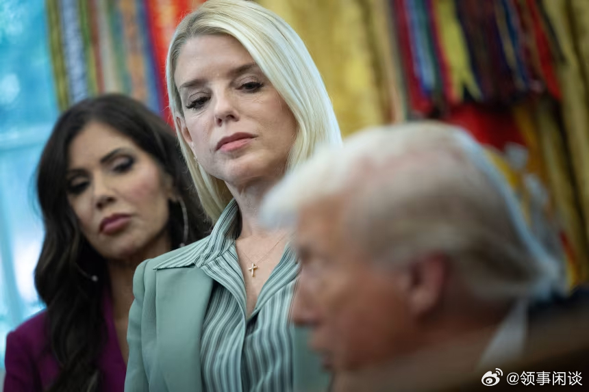 【邦迪和诺姆被解雇后，特朗普内阁人人自危】（CNN）特朗普解除了司法部长帕姆·邦