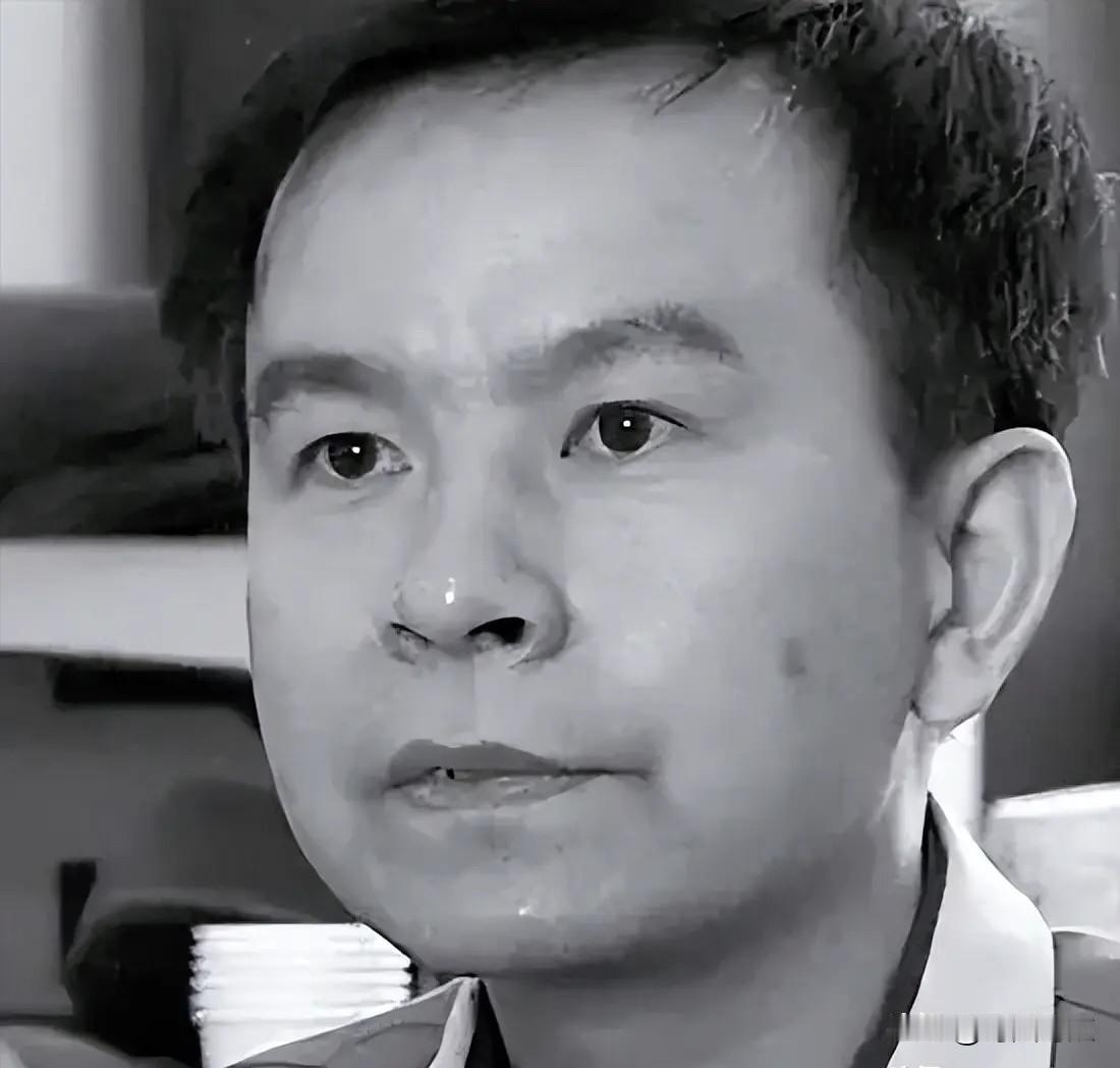 1993年，浙大高材生李红涛被判死刑，行刑前7天他在监舍捣鼓一堆破铜烂铁，三天后