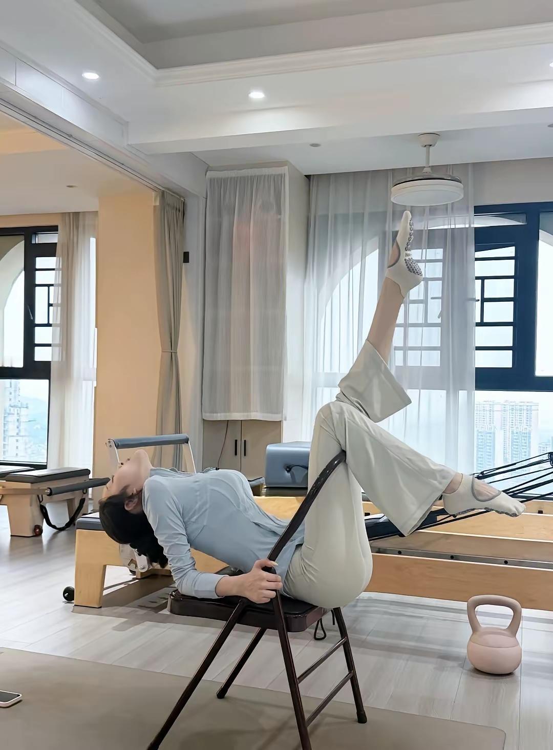在家也能享受专业按摩，放松身心，享受美好时光！💆‍♀️🏡怎样才算一个人活明白