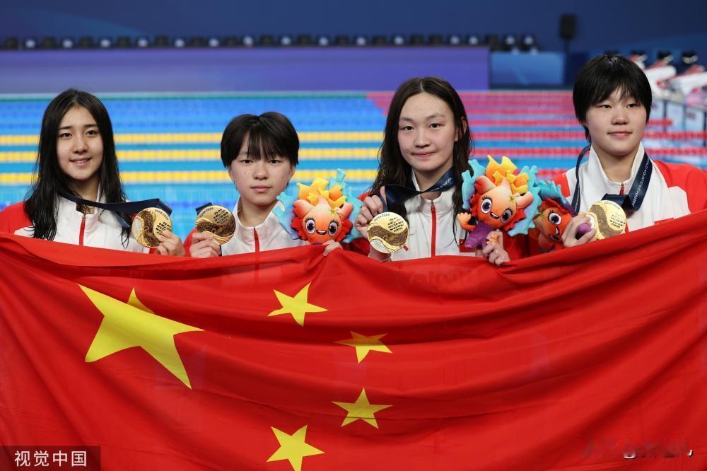 中国队夺游泳世锦赛金牌
北京时间2月16日，世界泳联锦标赛女子4×200米自由泳