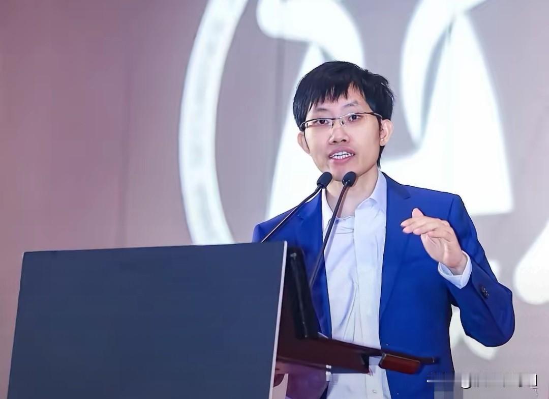 顶尖人才拒美邀约，清醒避坑太硬核
 
梁文锋直接回绝美国邀请，一步没踏入欧美险地