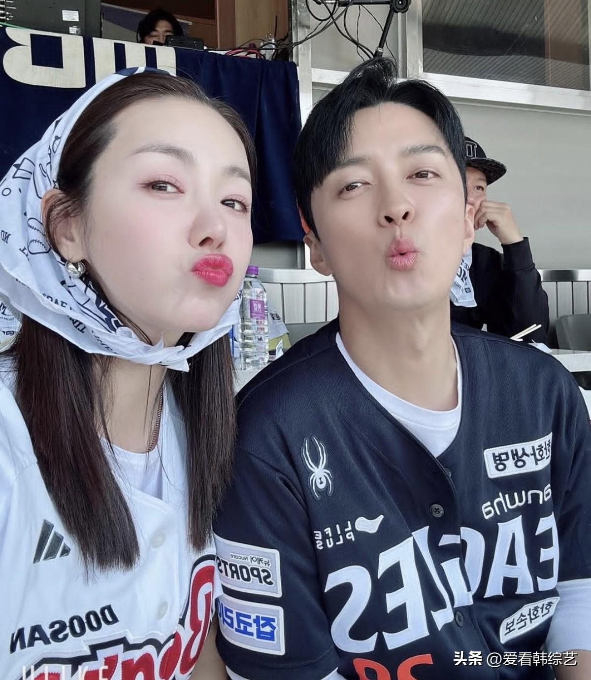 5日，演员苏怡贤在自己的Instagram上发布了多张照片。公开的照片中，苏怡贤