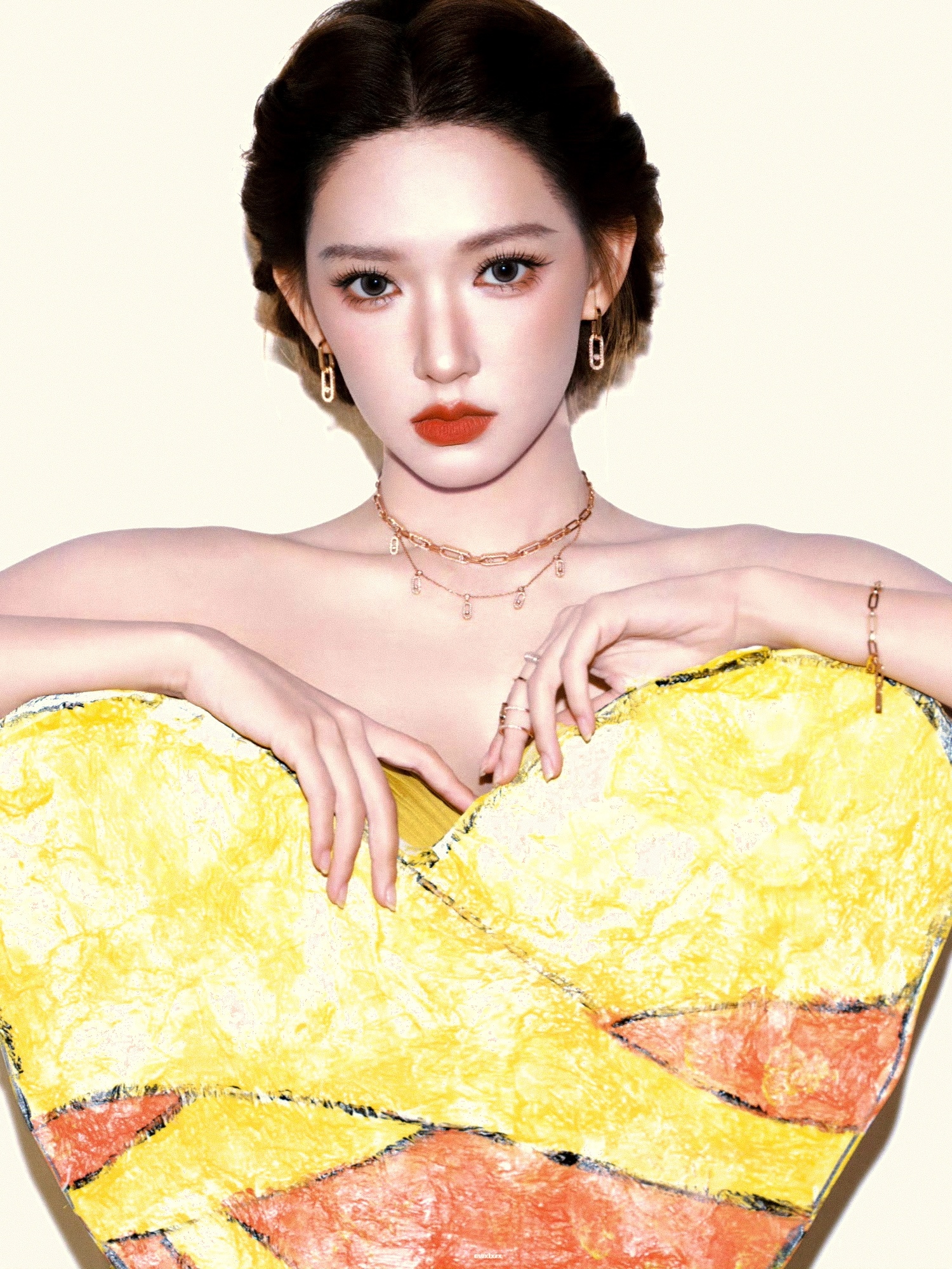 只放一张让你们感受美貌 剩下的等会。程潇