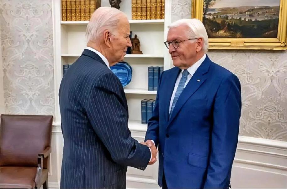 中德合作必然受德国国内政治牵动。德国政坛党派博弈、政策摇摆直接作用于双边关系，如