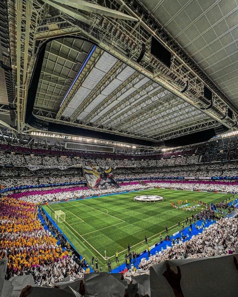 🏆据报道， 2030年世界杯决赛将在圣地亚哥-伯纳乌球场举行。国际足联和皇家马