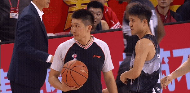 北京北汽男篮真的可以考虑一下吉林男篮的姜伟泽，北京北汽都可以用陈盈骏和赵睿其中一